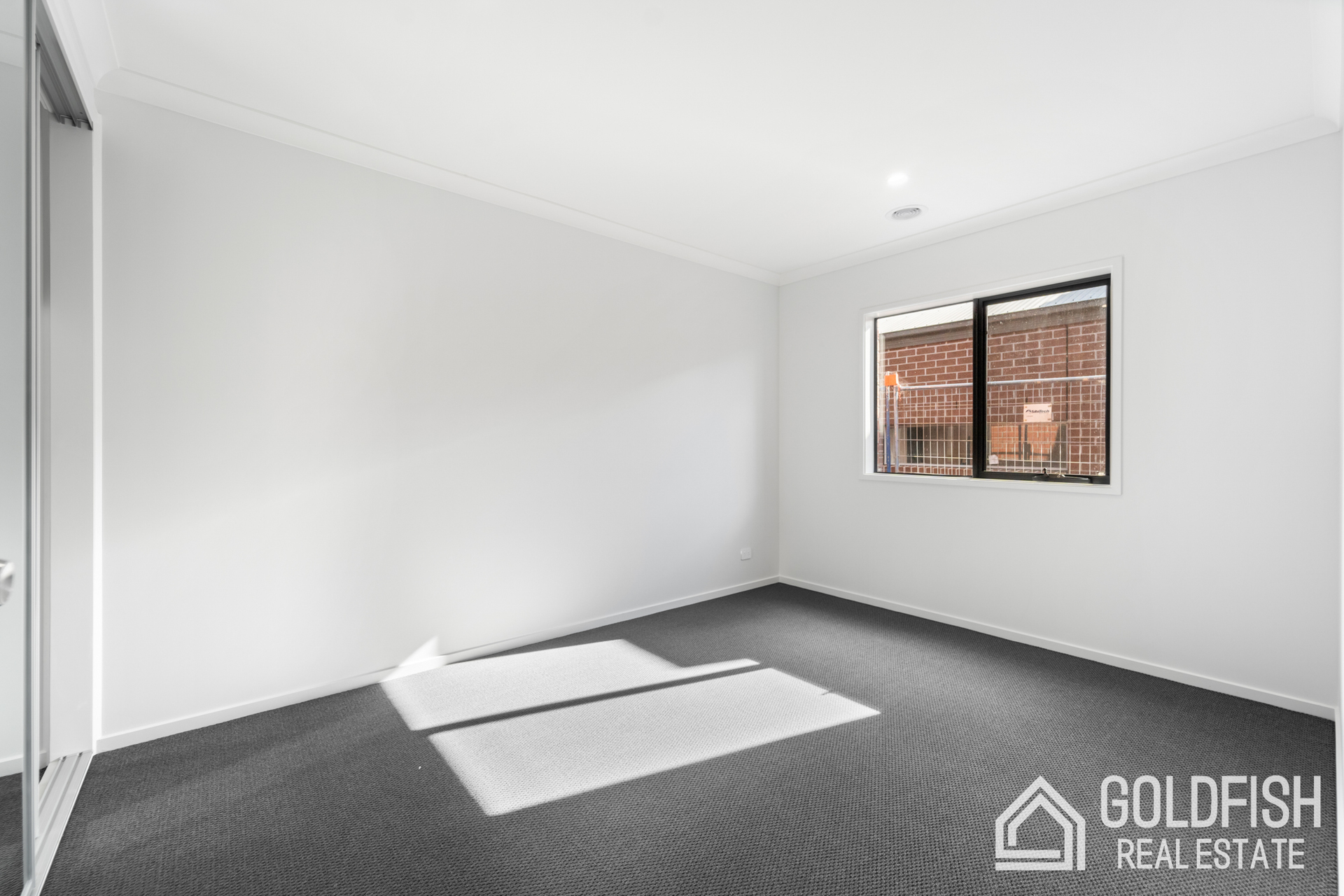 https://agentboxcdn.com.au/clients-data/8061/public_html/media/lt/1/1P0263/171565350125152532-rsd.jpg