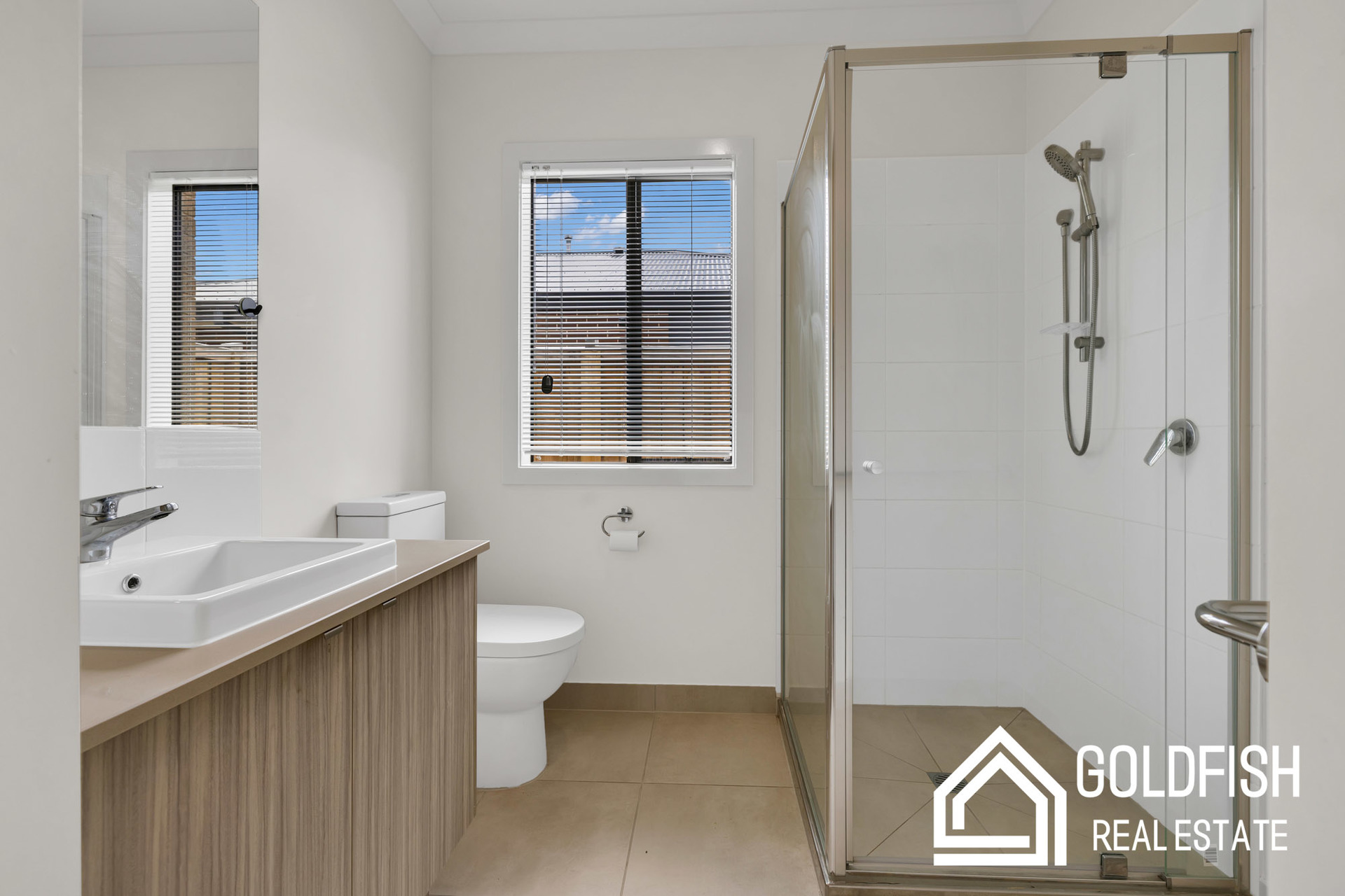 https://agentboxcdn.com.au/clients-data/8061/public_html/media/lt/1/1P0330/173629157918871279-rsd.jpg
