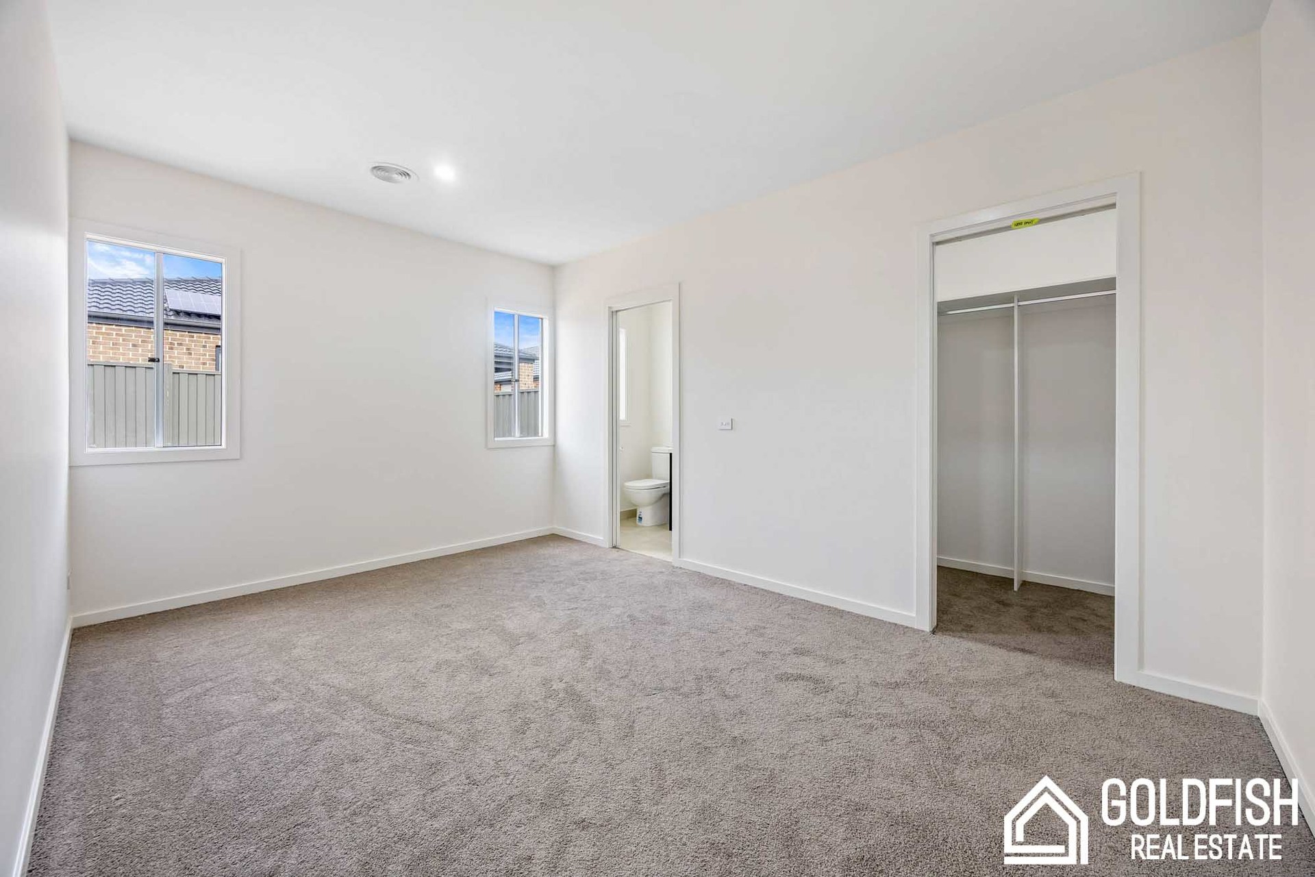 https://agentboxcdn.com.au/clients-data/8061/public_html/media/lt/1/1P0345/174044592404127292-rsd.jpg