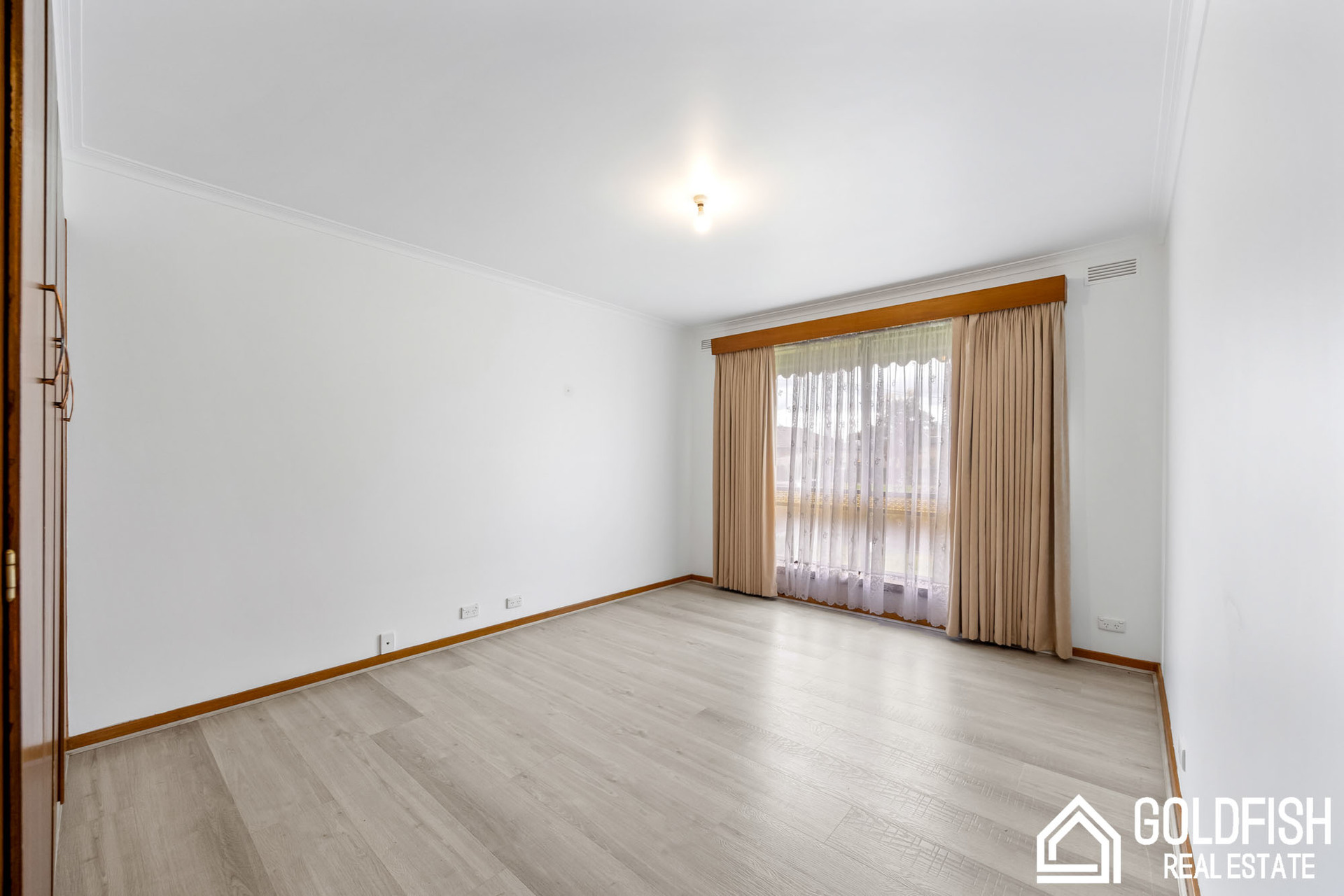 https://agentboxcdn.com.au/clients-data/8061/public_html/media/lt/1/1P0427/175999149348815215-rsd.jpg